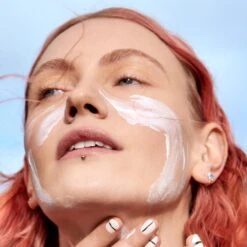 PROTECT YOUR LIGHT DAILY MOISTURIZER BROAD SPECTRUM SPF 30 SUNSCREEN -Nursing Products 2598947cm alt04