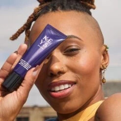 PROTECT YOUR LIGHT DAILY MOISTURIZER BROAD SPECTRUM SPF 30 SUNSCREEN -Nursing Products 2598947cm alt05