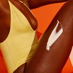 HYDRATING BODY SUNSCREEN SPF50+ -Nursing Products 2608177 alt03