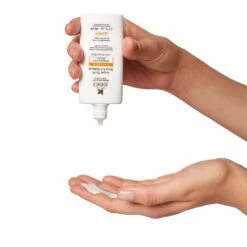 SUPER FLUID DAILY UV DEFENSE SUNSCREEN BROAD SPECTRUM SPF 50+ 10 SUPER FLUID DAILY UV DEFENSE SUNSCREEN BROAD SPECTRUM SPF 50+ -Nursing Products p429522 av 03 zoom