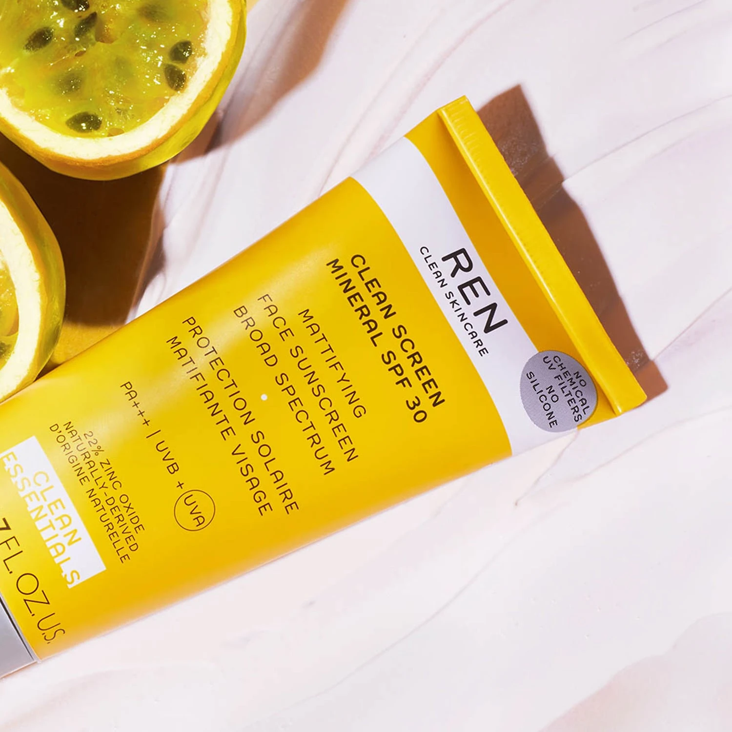 REN CLEAN SKINCARE CLEAN SCREEN MINERAL SPF 30 MATTIFYING FACE SUNSCREEN 8 REN CLEAN SKINCARE CLEAN SCREEN MINERAL SPF 30 MATTIFYING FACE SUNSCREEN - Image 6