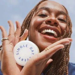 SUPERSCREEN DAILY MOISTURIZER SUNSCREEN SPF 40 PA+++ 10 SUPERSCREEN DAILY MOISTURIZER SUNSCREEN SPF 40 PA+++ -Nursing Products s2178226 av 8 zoom