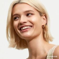 GLOWSCREEN SUNSCREEN SPF 40 PA+++ WITH HYALURONIC ACID + NIACINAMIDE -Nursing Products s2315158 av 33 zoom