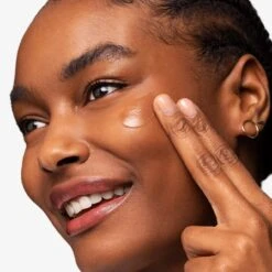 UNSEEN SUNSCREEN SPF 40 PA+++ -Nursing Products s2315935 av 9 zoom