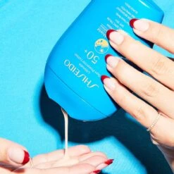 Shiseido ULTIMATE SUN PROTECTOR LOTION SPF 50+ SUNSCREEN -Nursing Products s2326239 av 14 zoom