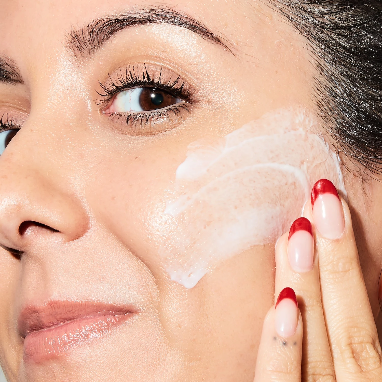 Shiseido URBAN ENVIRONMENT FRESH-MOISTURE SUNSCREEN BROAD-SPECTRUM SPF 42 WITH HYALURONIC ACID 4 Shiseido URBAN ENVIRONMENT FRESH-MOISTURE SUNSCREEN BROAD-SPECTRUM SPF 42 WITH HYALURONIC ACID - Image 2