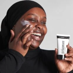 POLYGLUTAMIC ACID DEWY SUNSCREEN SPF 30 -Nursing Products s2673325 av 7 zoom